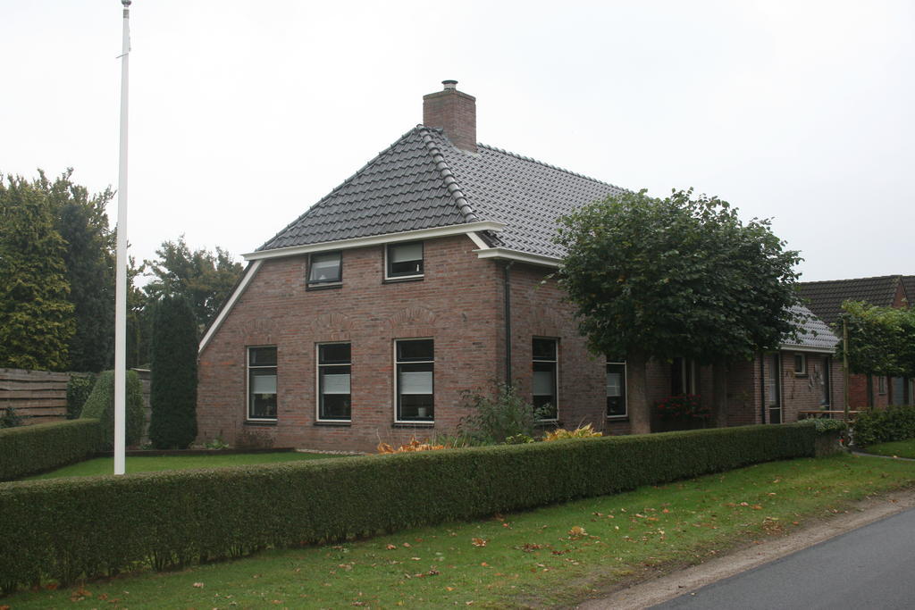 De Pompstee Rolde Bed & Breakfast Exterior photo
